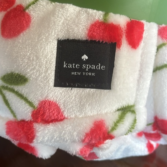 Kate Spade Plush Blanket - Picture 2 of 5